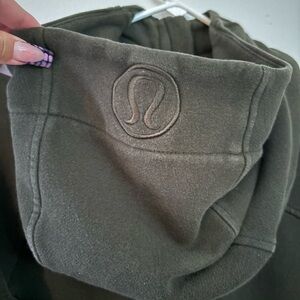 green lululemon scuba size 4